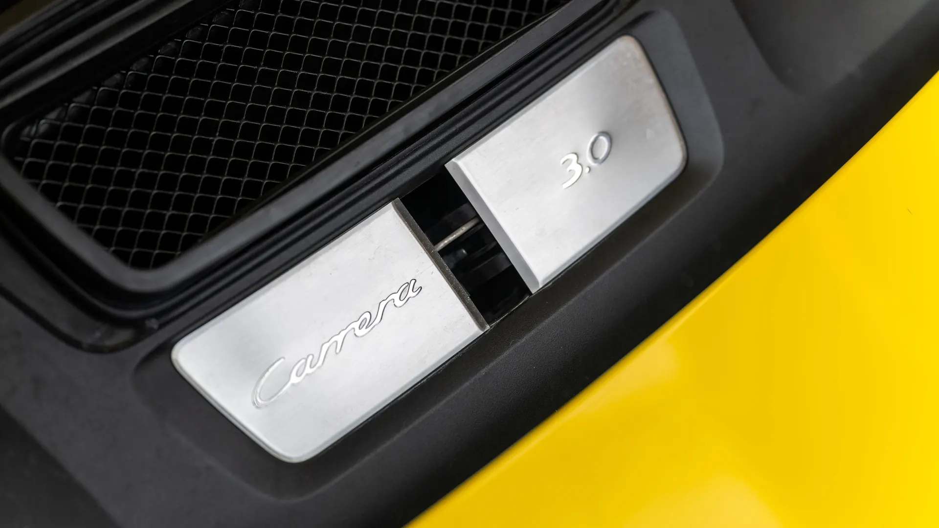 Porsche 911 — photo 41