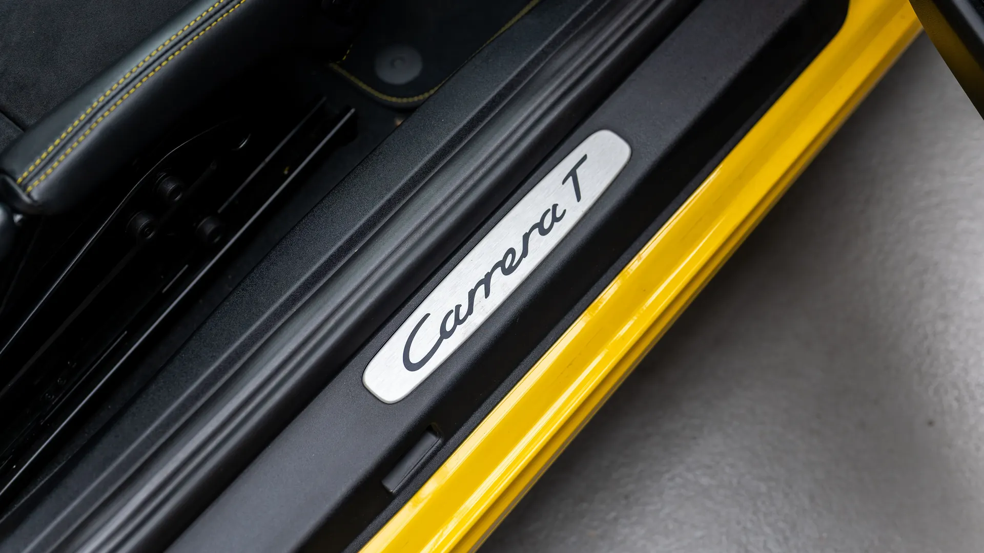 Porsche 911 — photo 39