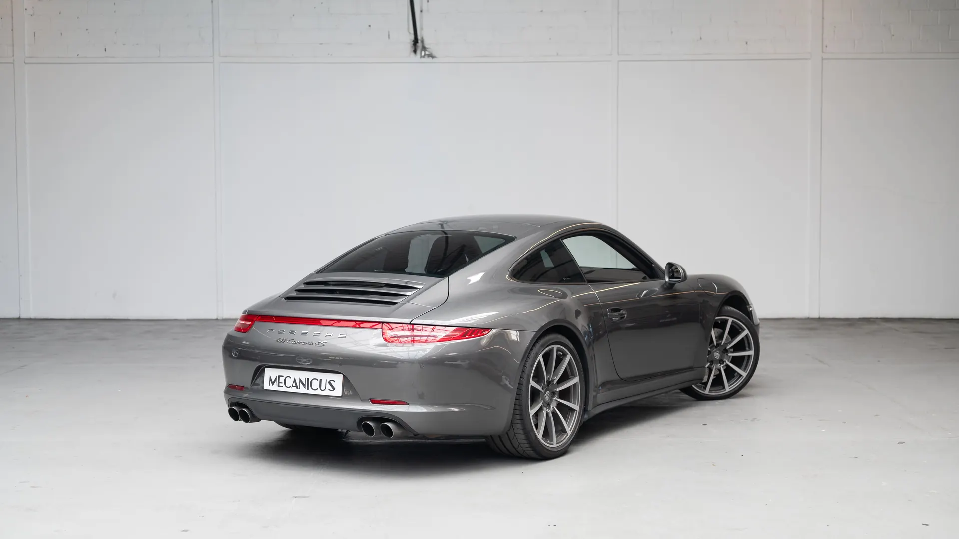 Porsche 911 — photo 2