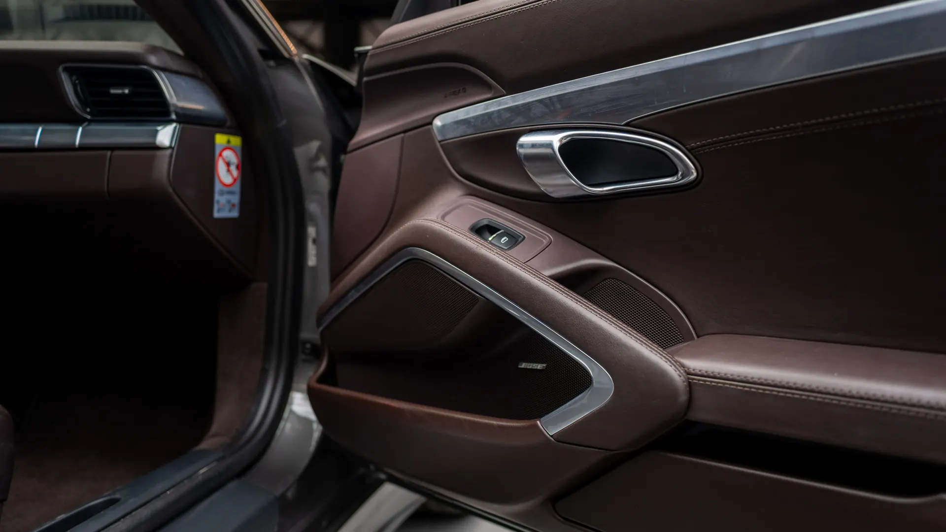 Porsche 911 — photo 31