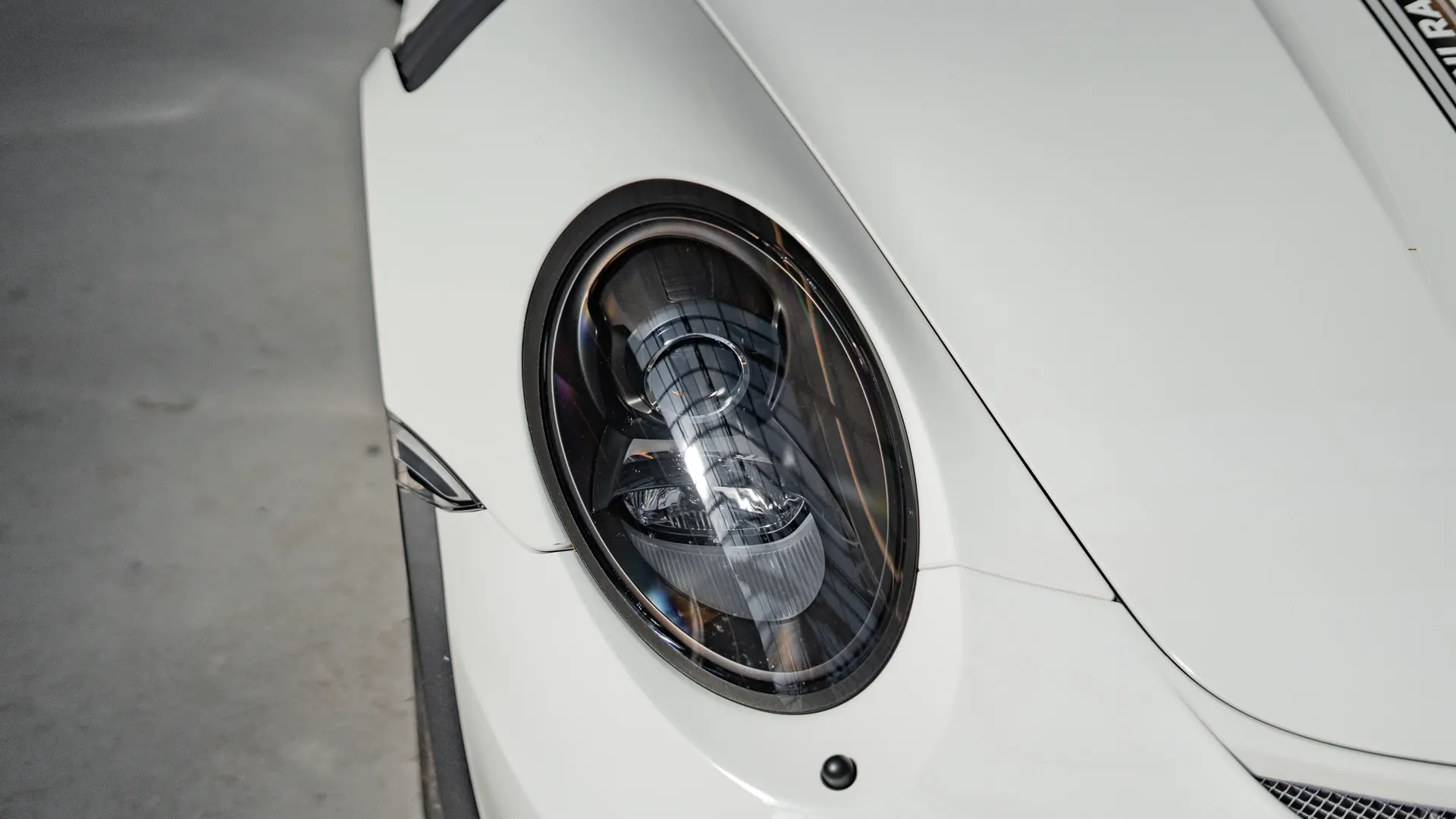 Porsche 911 — photo 41