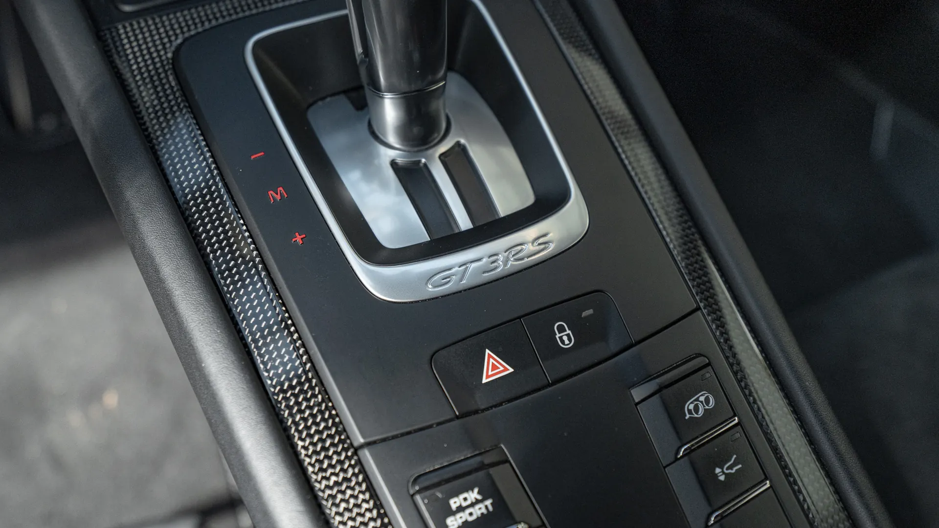 Porsche 911 — photo 23