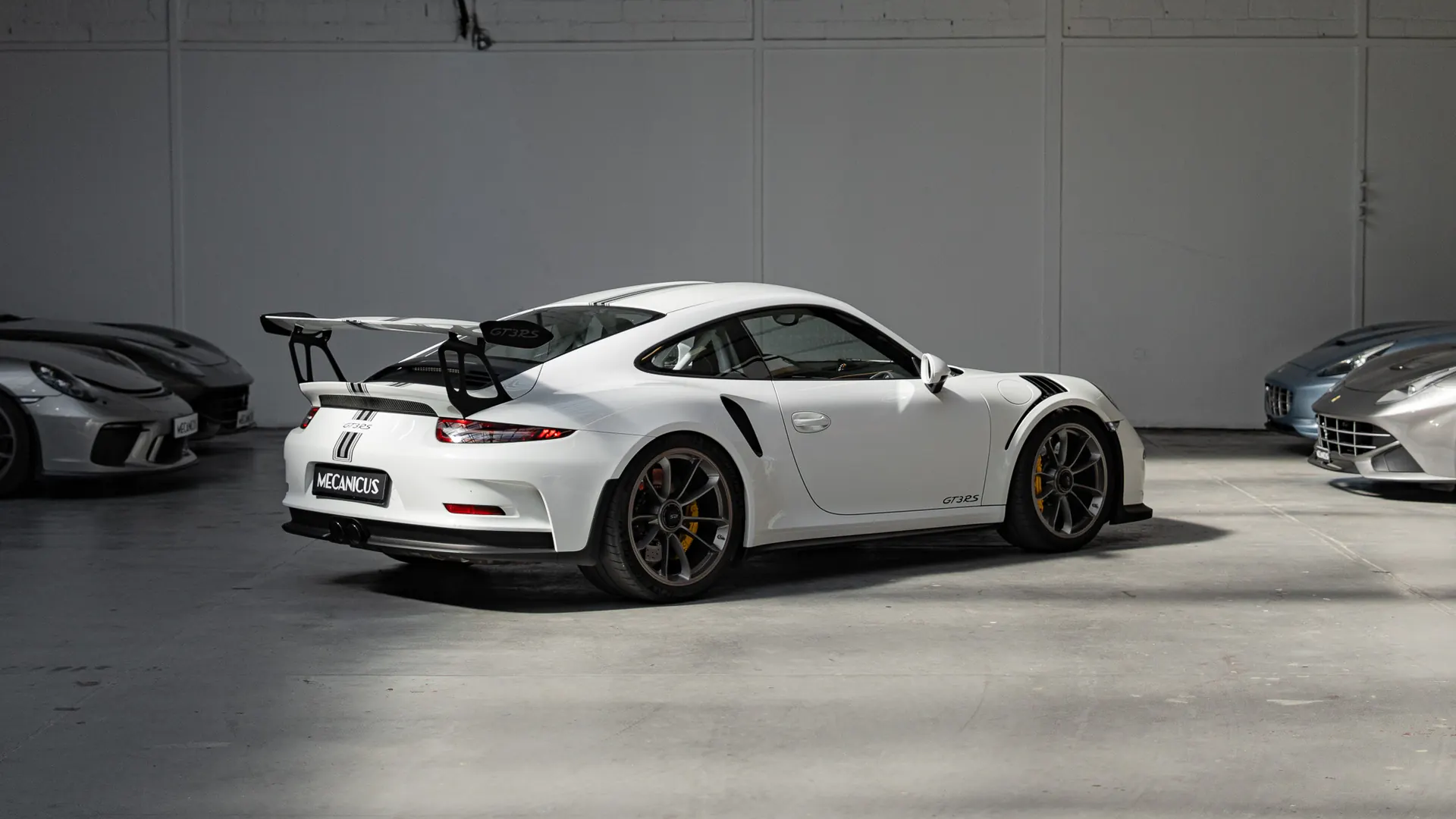 Porsche 911 — photo 2