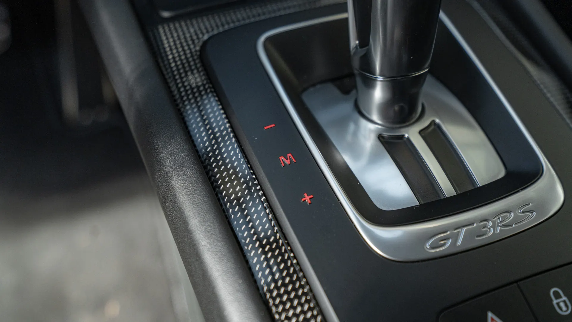 Porsche 911 — photo 26
