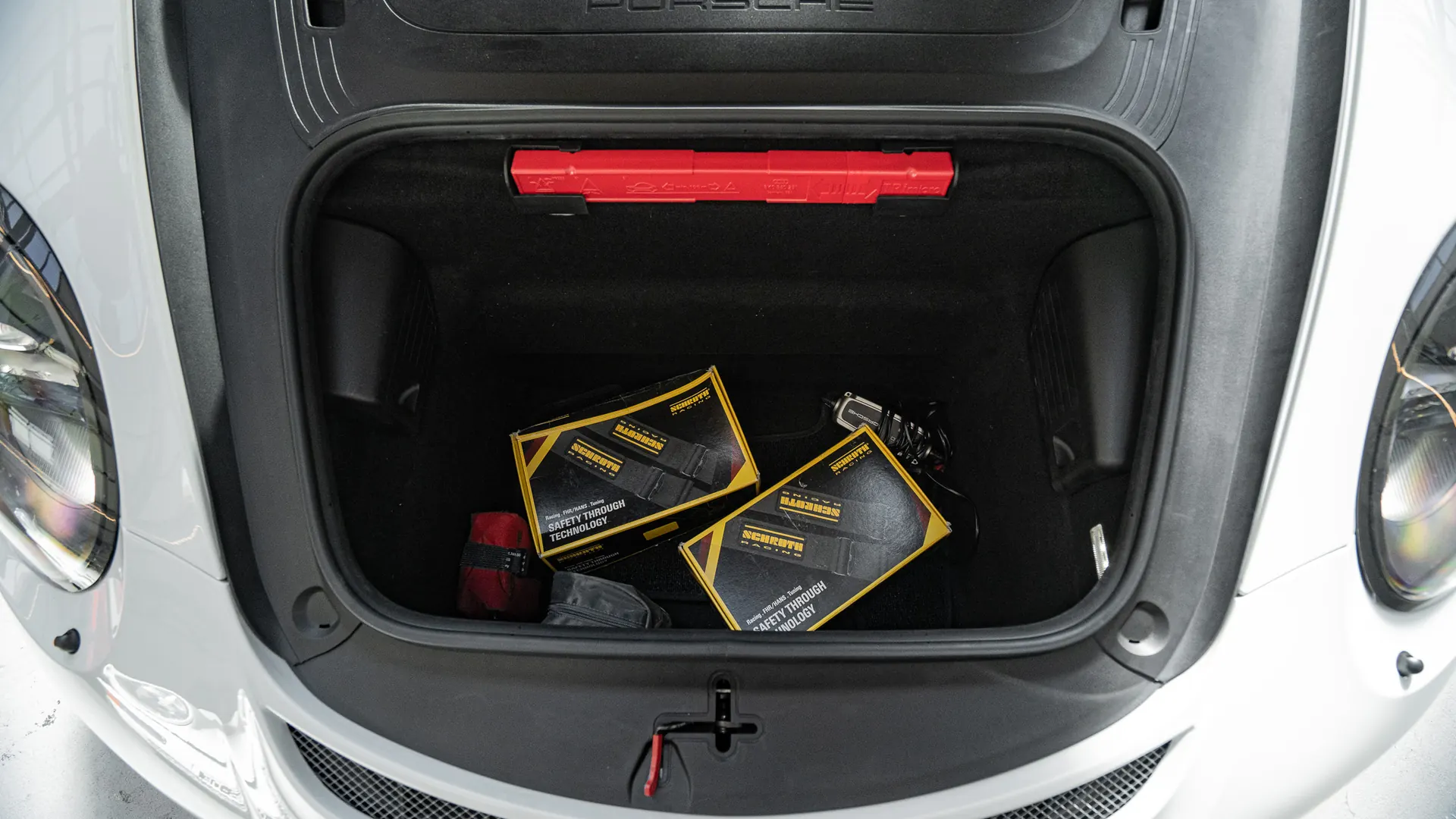Porsche 911 — photo 49