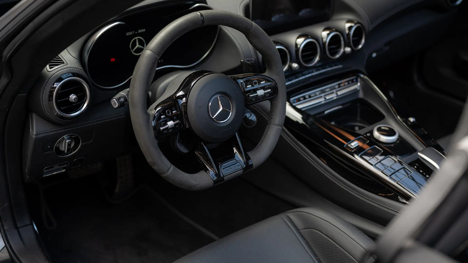 Mercedes AMG — photo 15