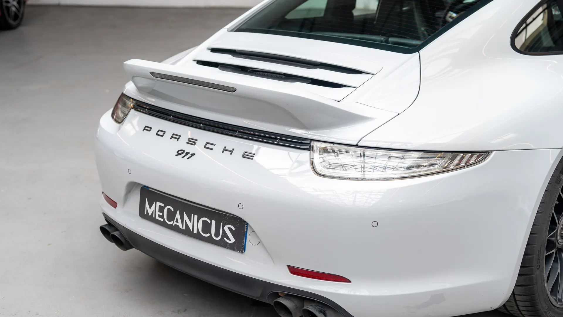 Porsche 991.1 — photo 35