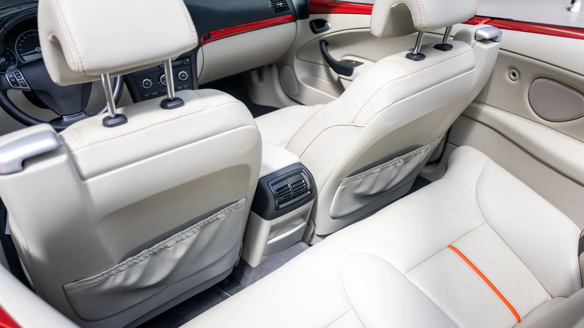 Saab 9-3 — photo 23