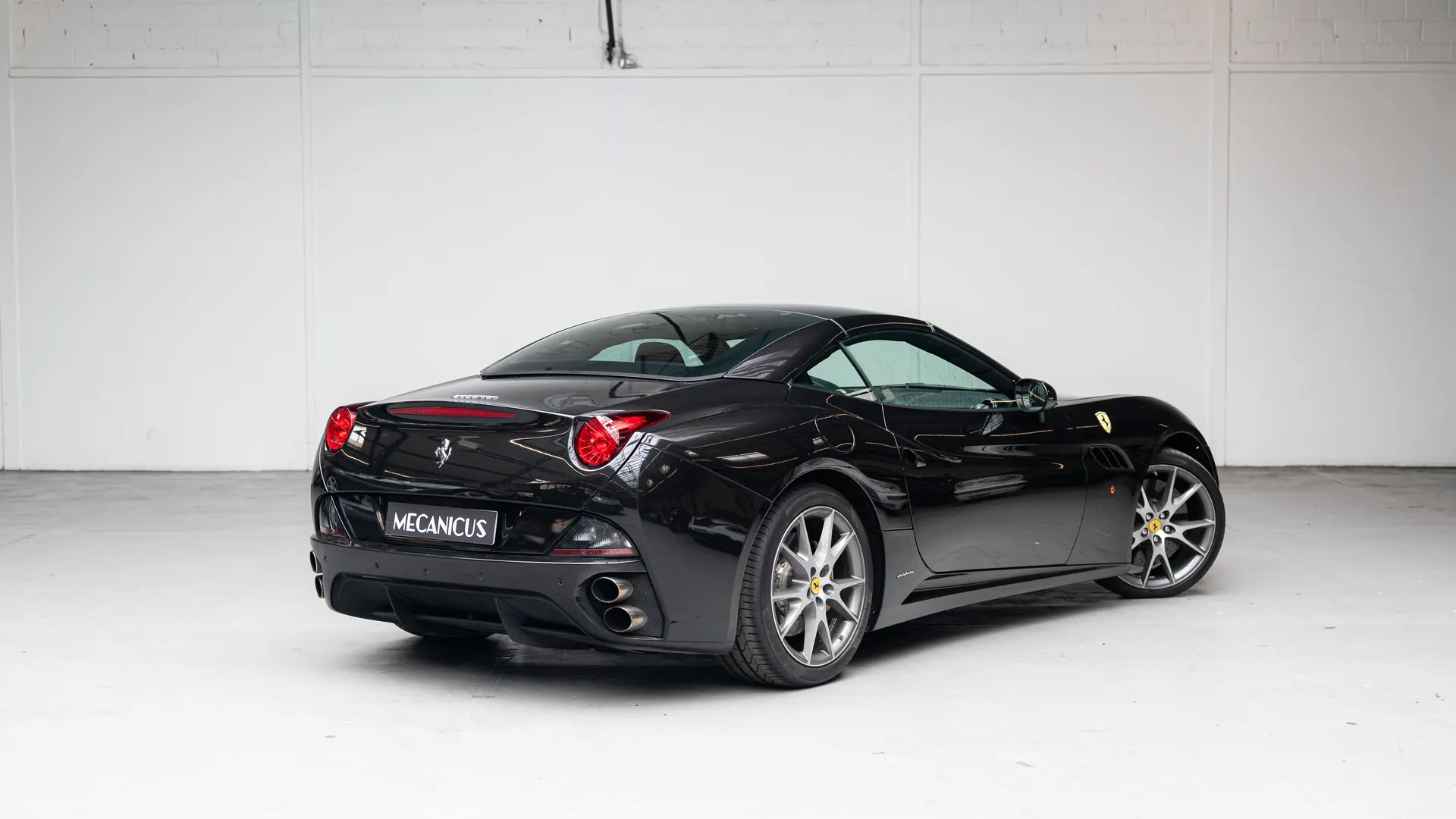 Ferrari California — photo 3