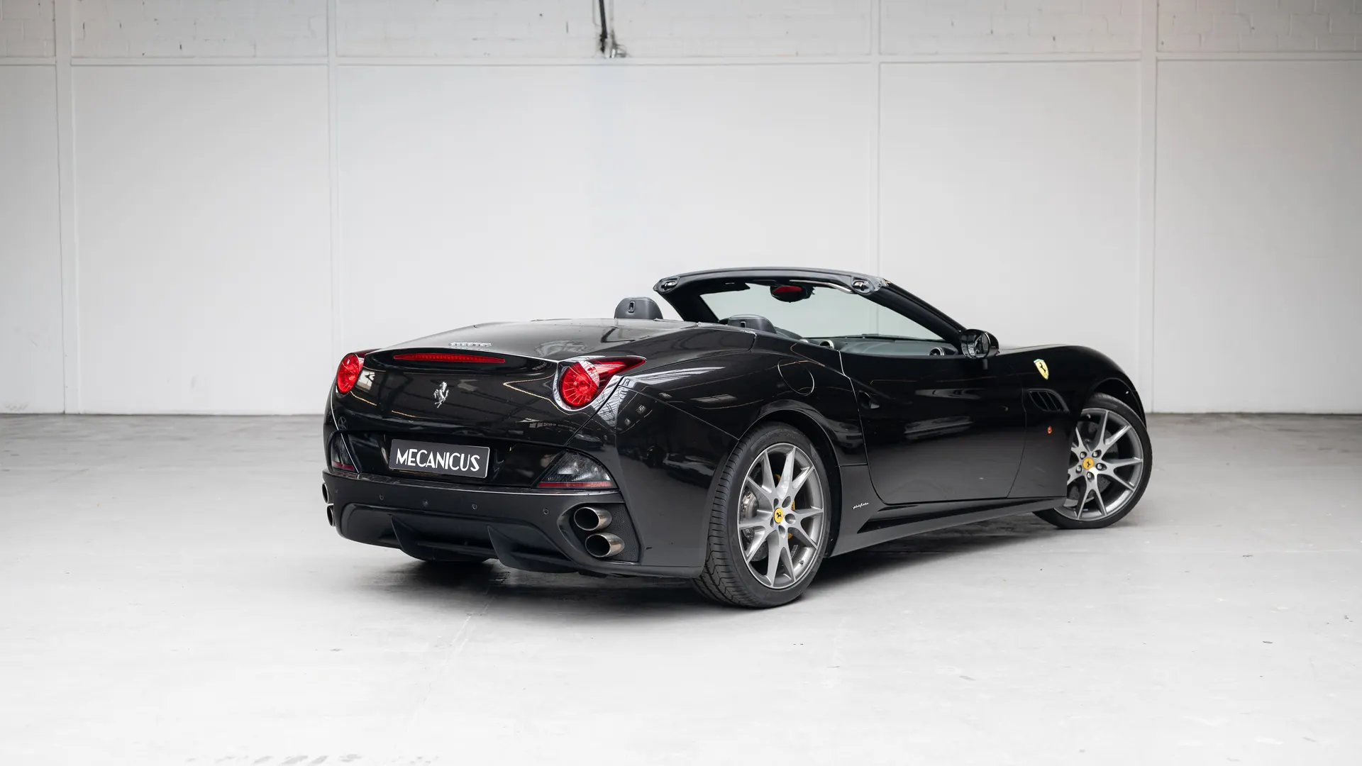 Ferrari California — photo 4