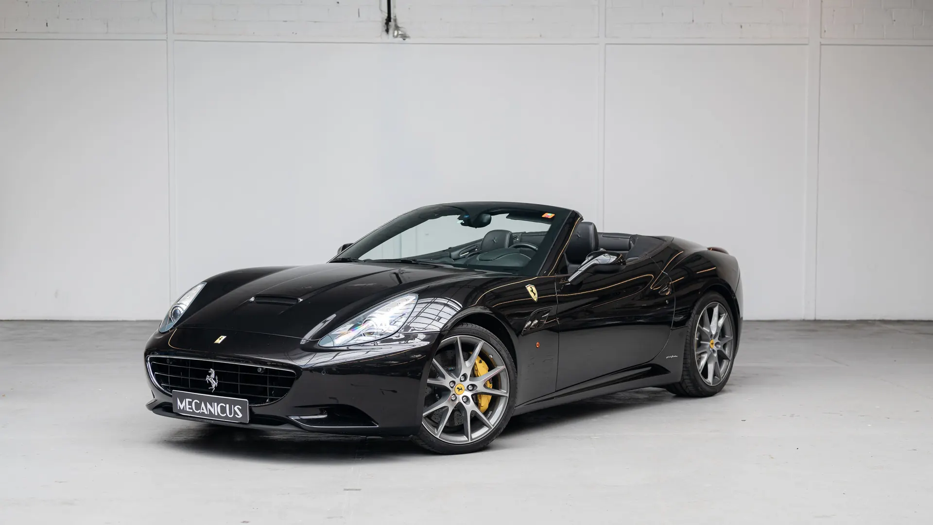 Ferrari California — photo 2