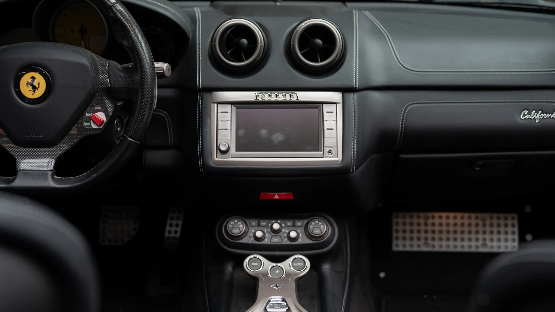 Ferrari California — photo 14