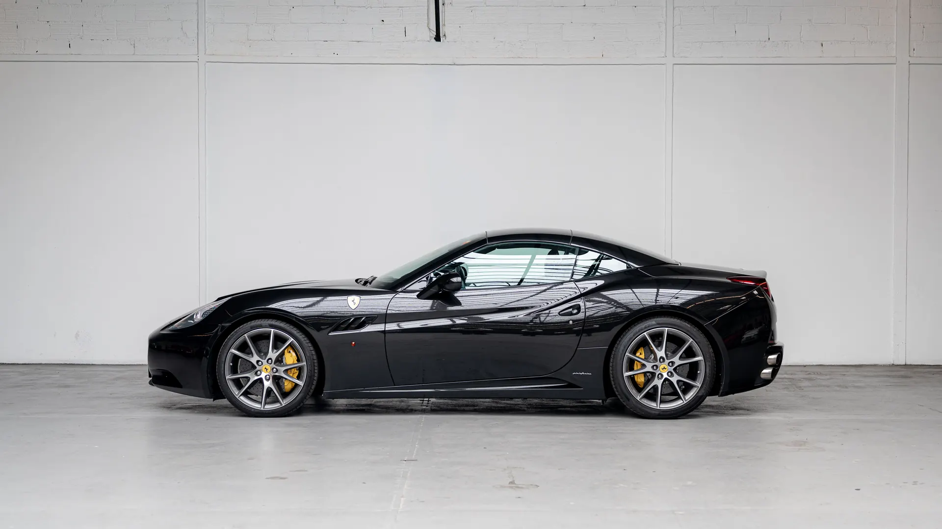 Ferrari California — photo 8