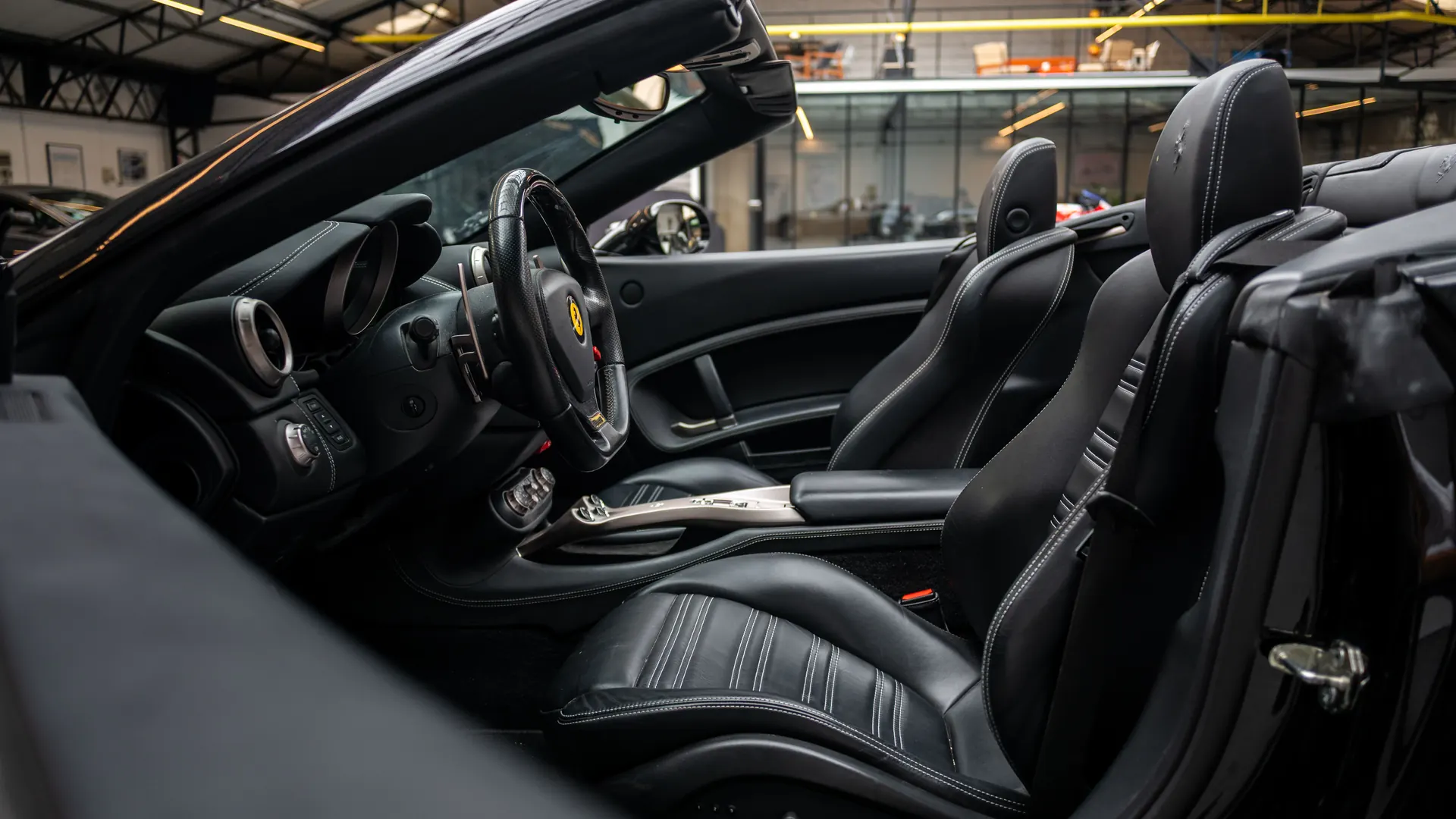 Ferrari California — photo 20