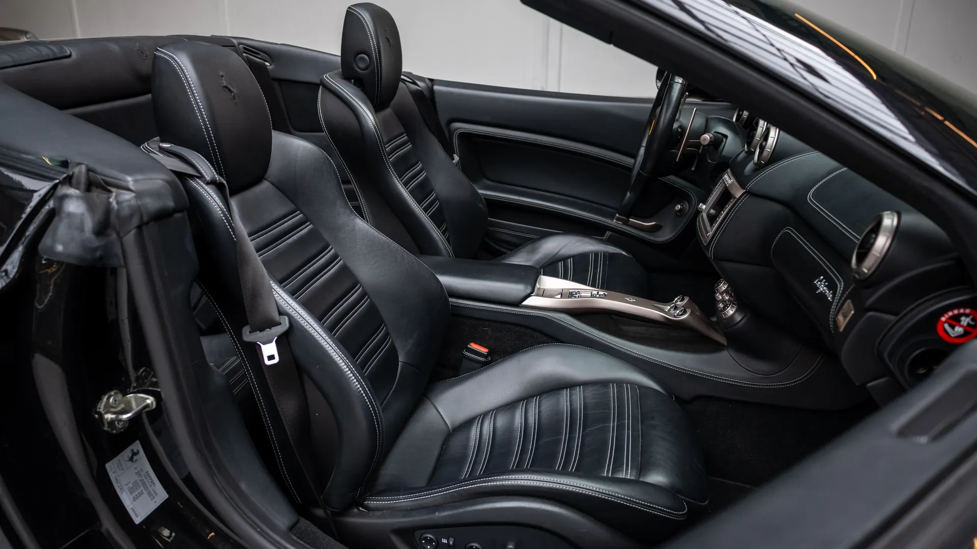 Ferrari California — photo 19
