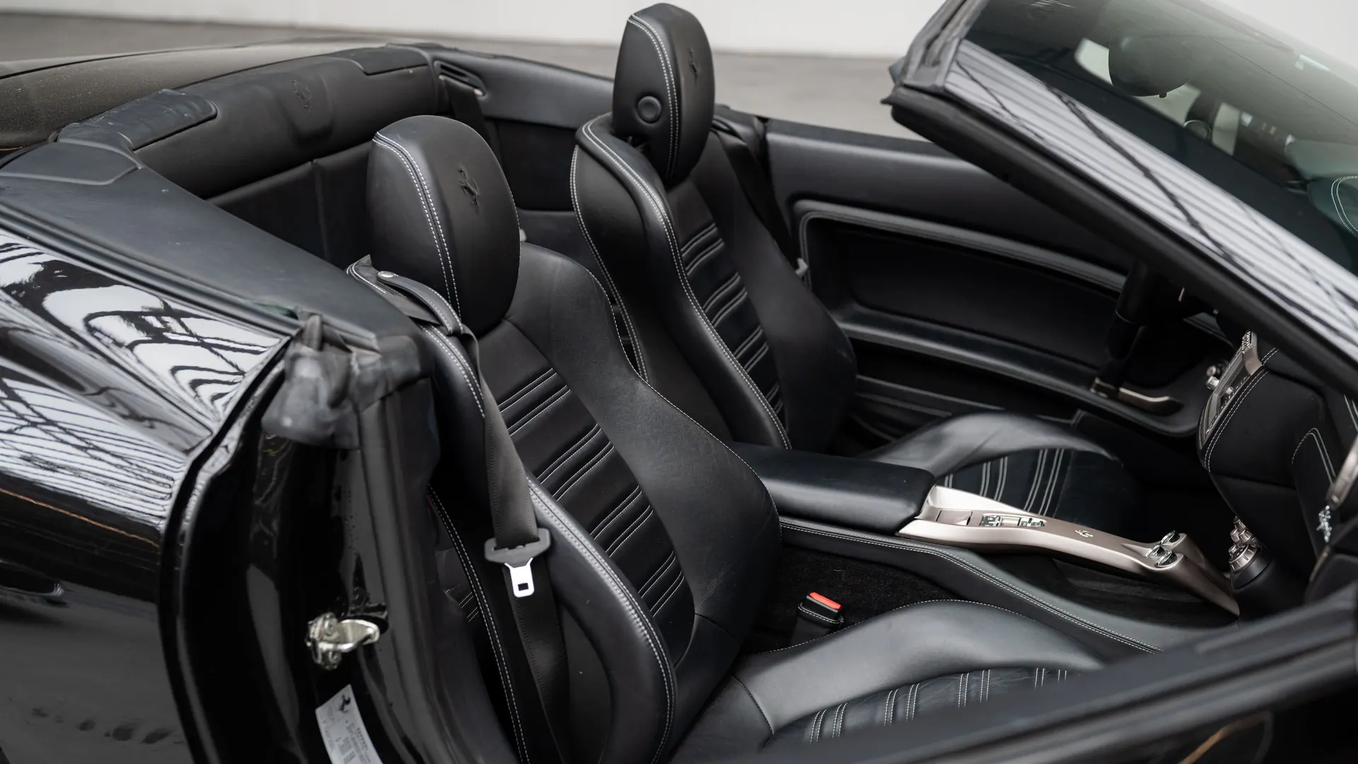Ferrari California — photo 23