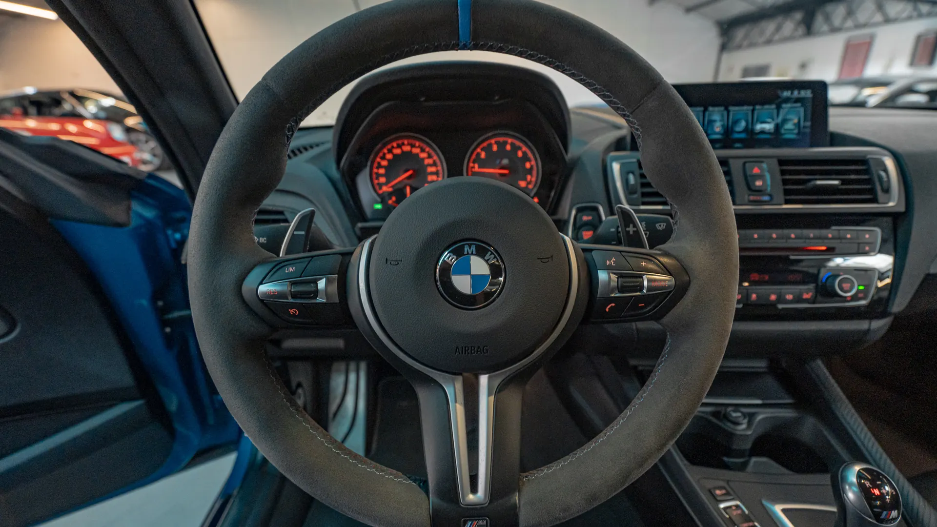 BMW M2 — photo 11