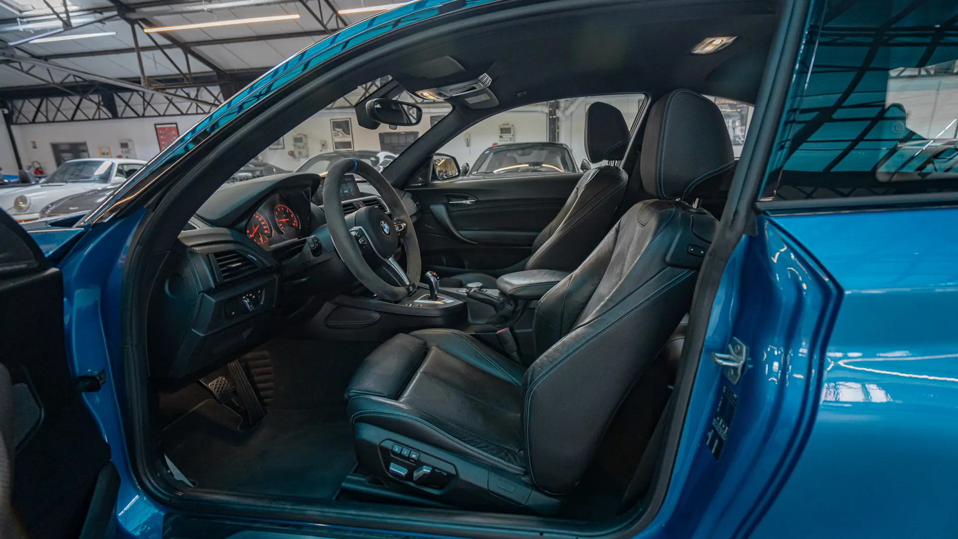 BMW M2 — photo 9