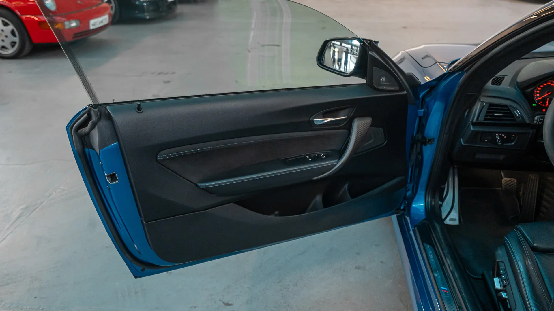 BMW M2 — photo 21