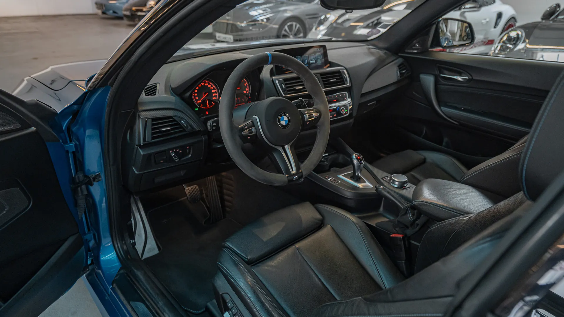 BMW M2 — photo 8