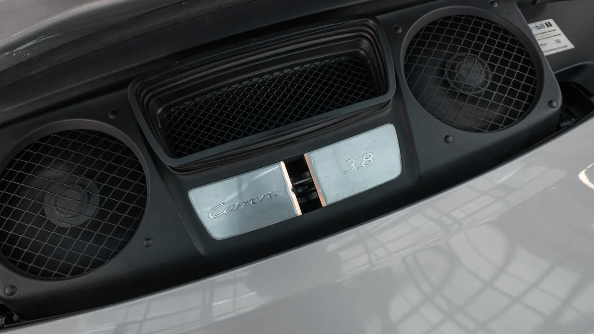 Porsche 911 — photo 37