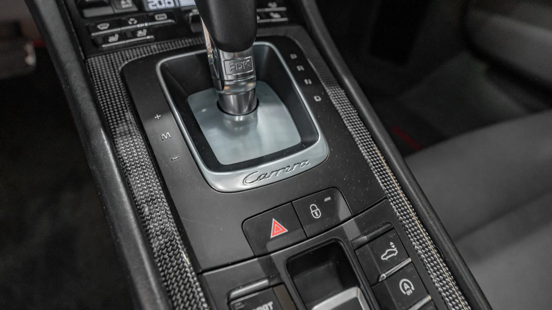 Porsche 911 — photo 19