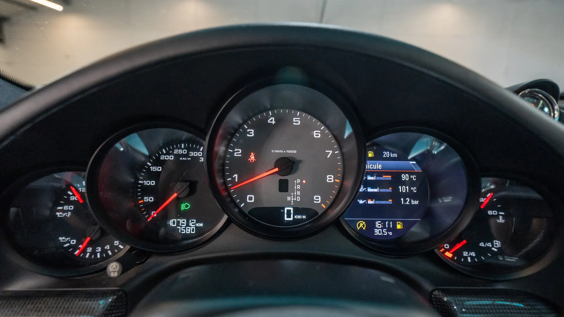 Porsche 911 — photo 12