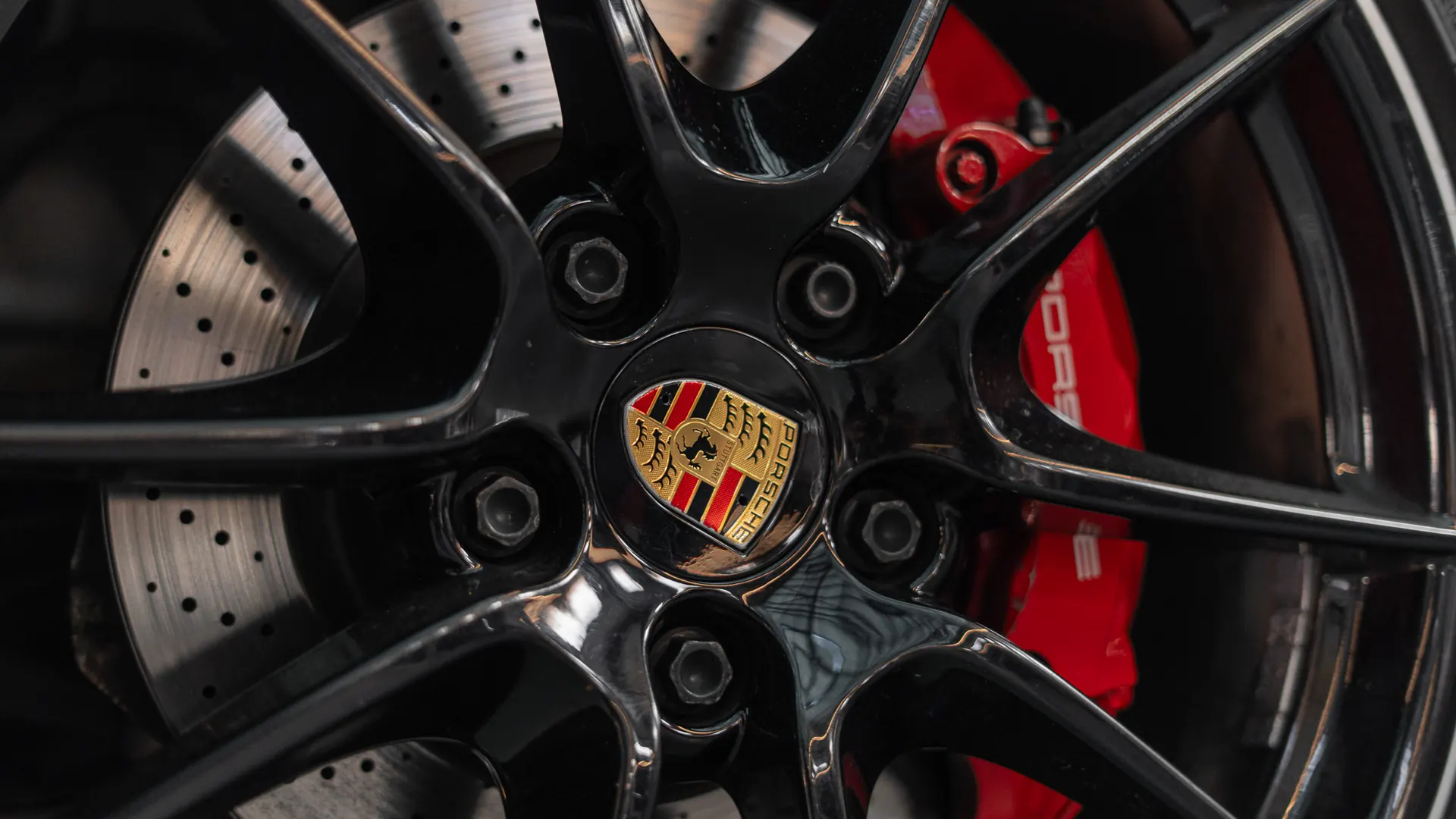 Porsche 911 — photo 31