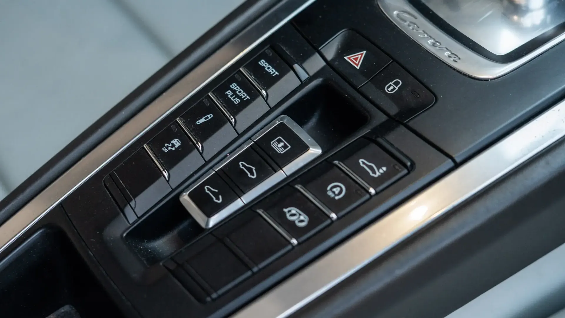 Porsche 911 — photo 22