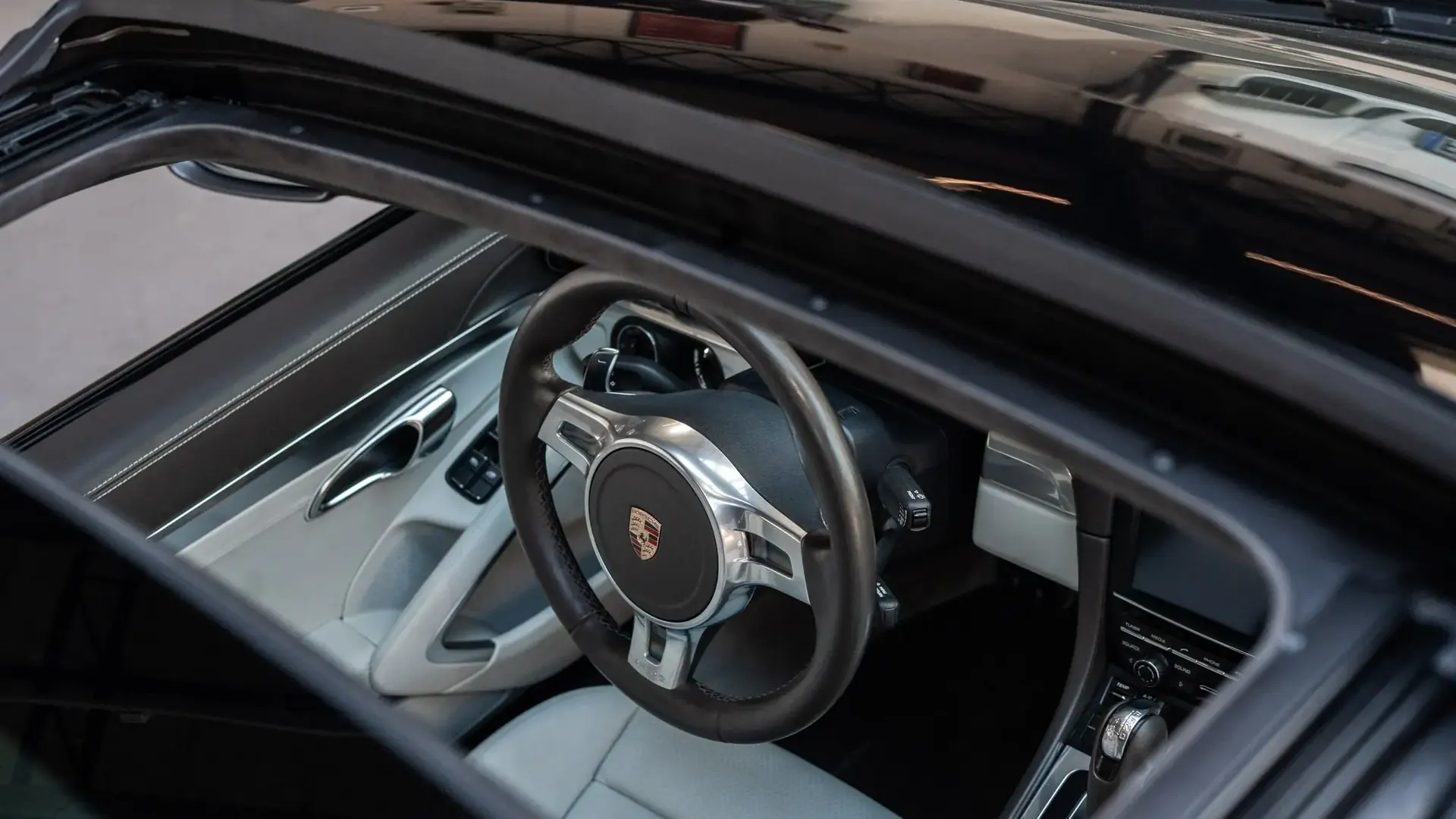 Porsche 911 — photo 29
