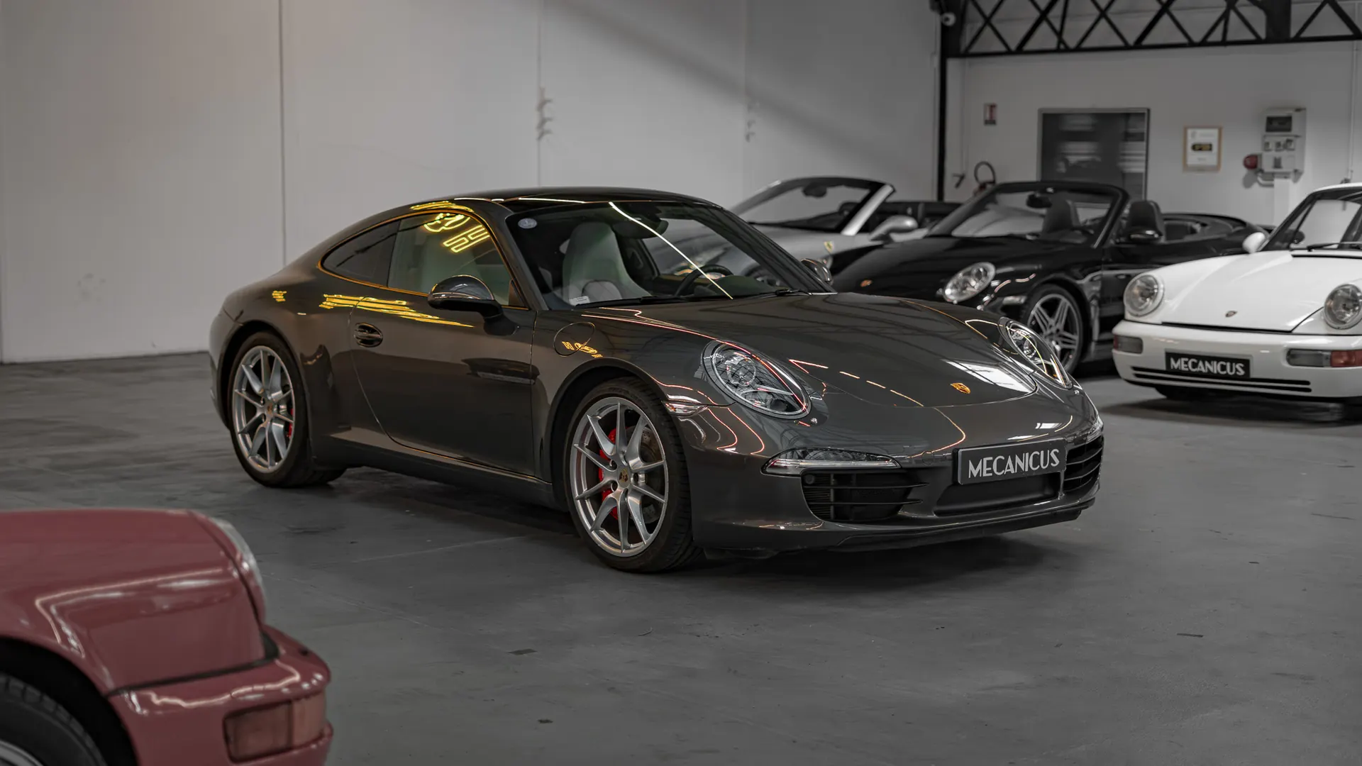 Porsche 911 — photo 30