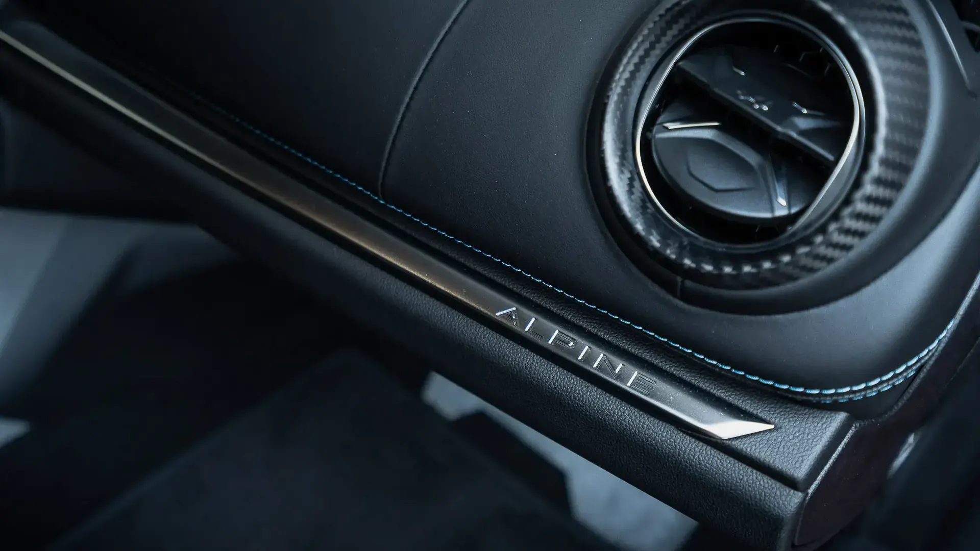 Alpine A110 — photo 20