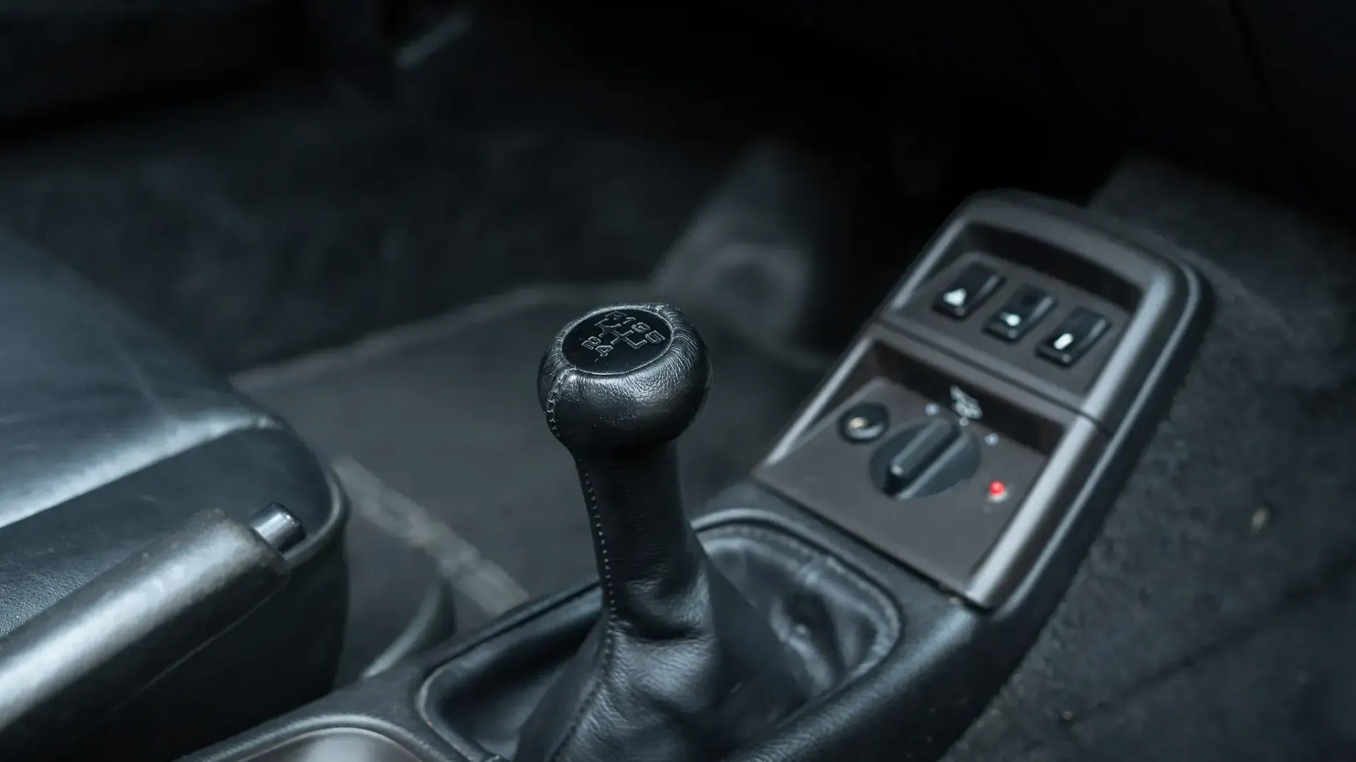 Porsche 911 — photo 25