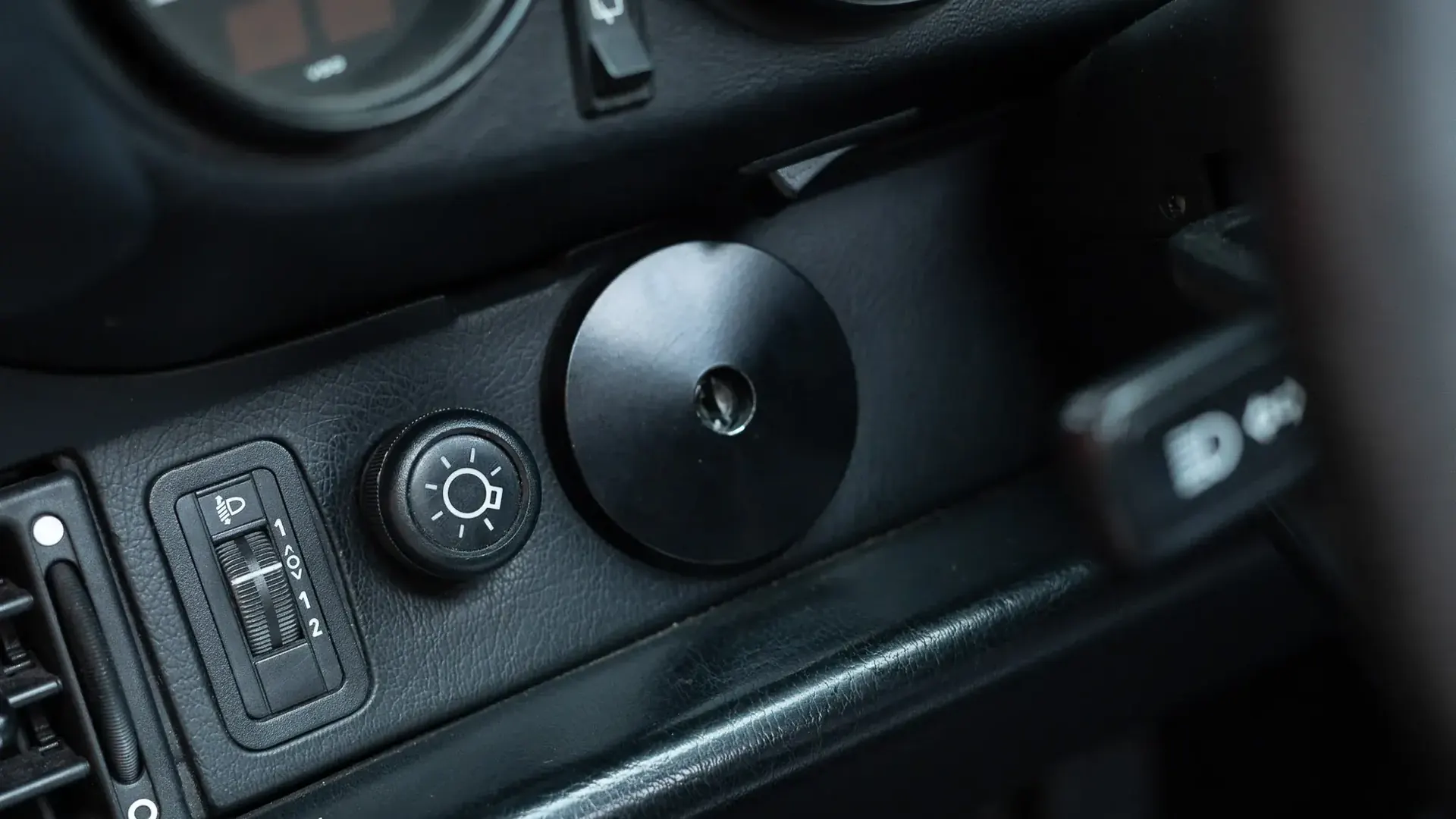 Porsche 911 — photo 18