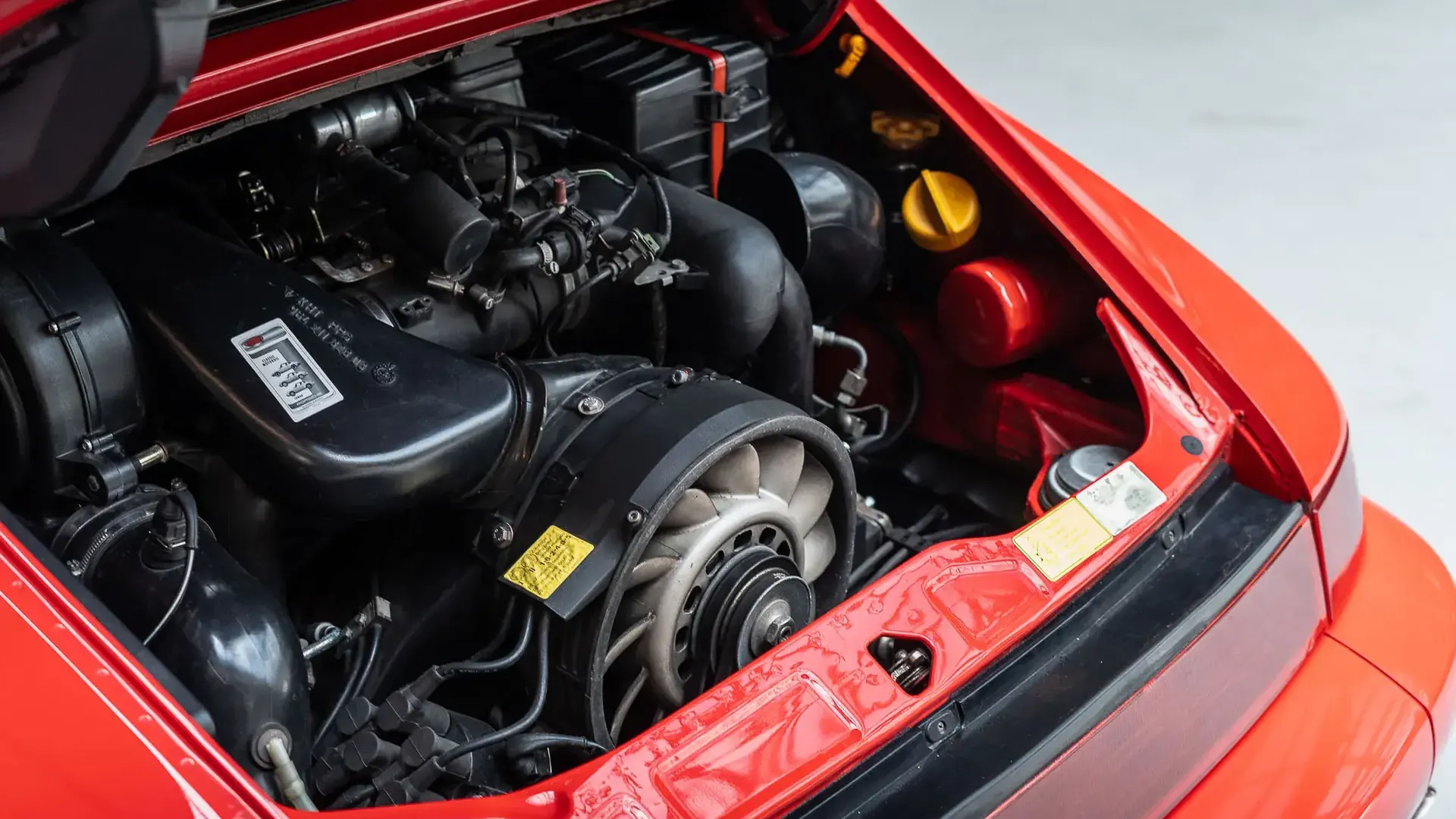 Porsche 911 — photo 46