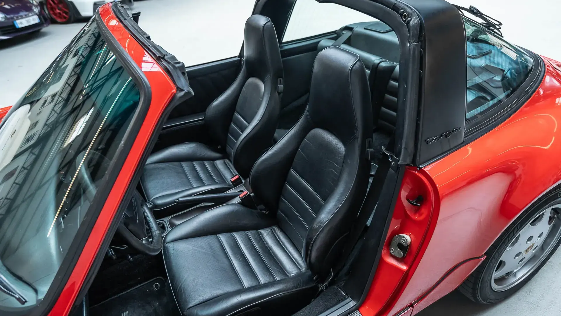 Porsche 911 — photo 27