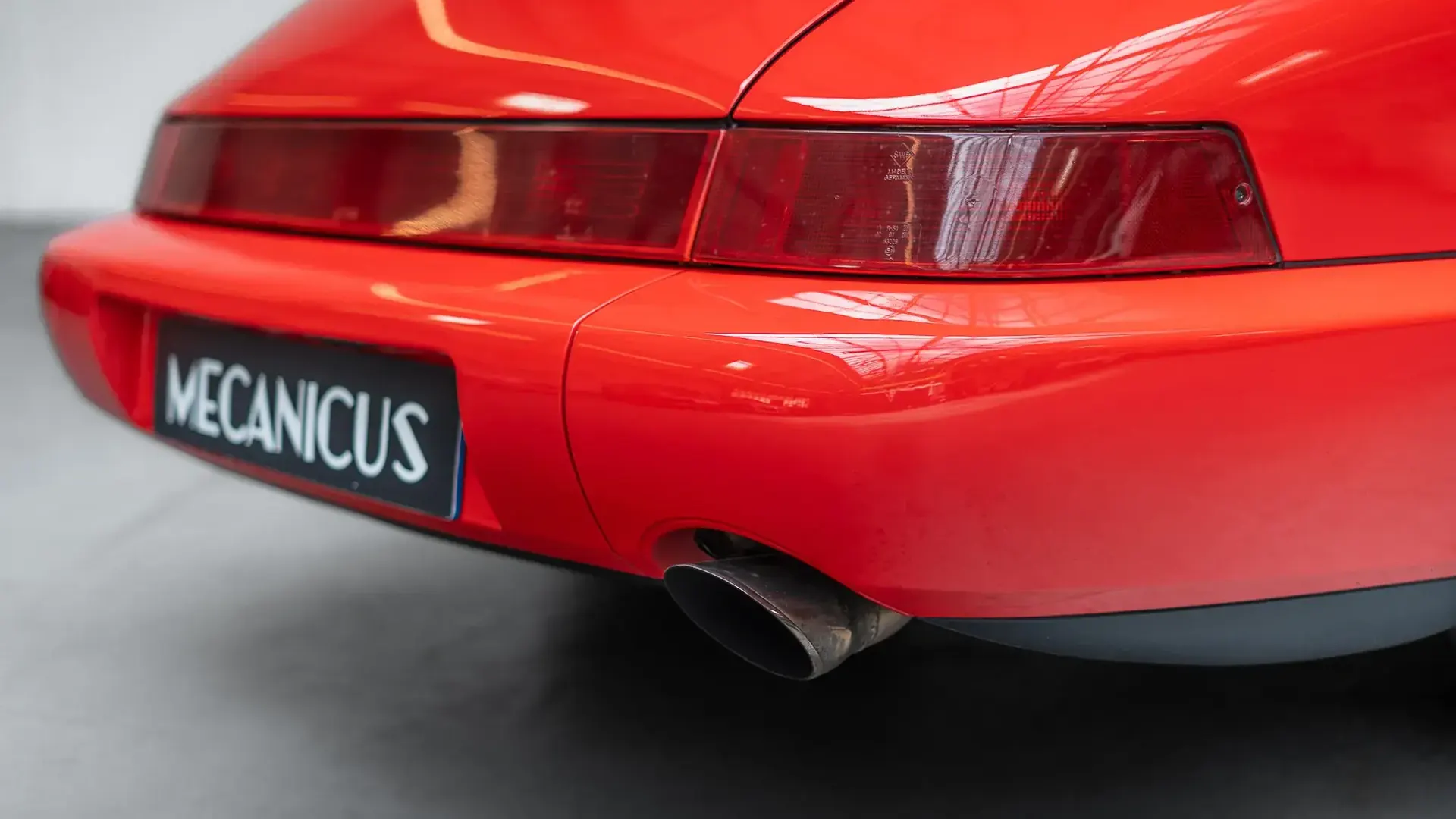 Porsche 911 — photo 38