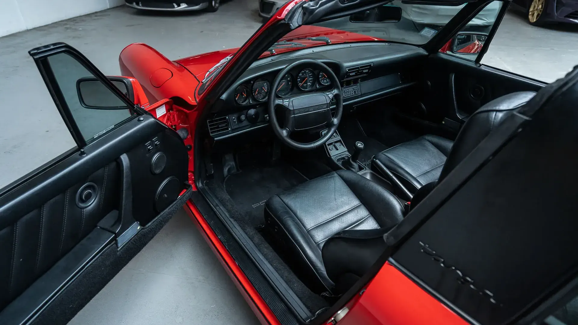 Porsche 911 — photo 10