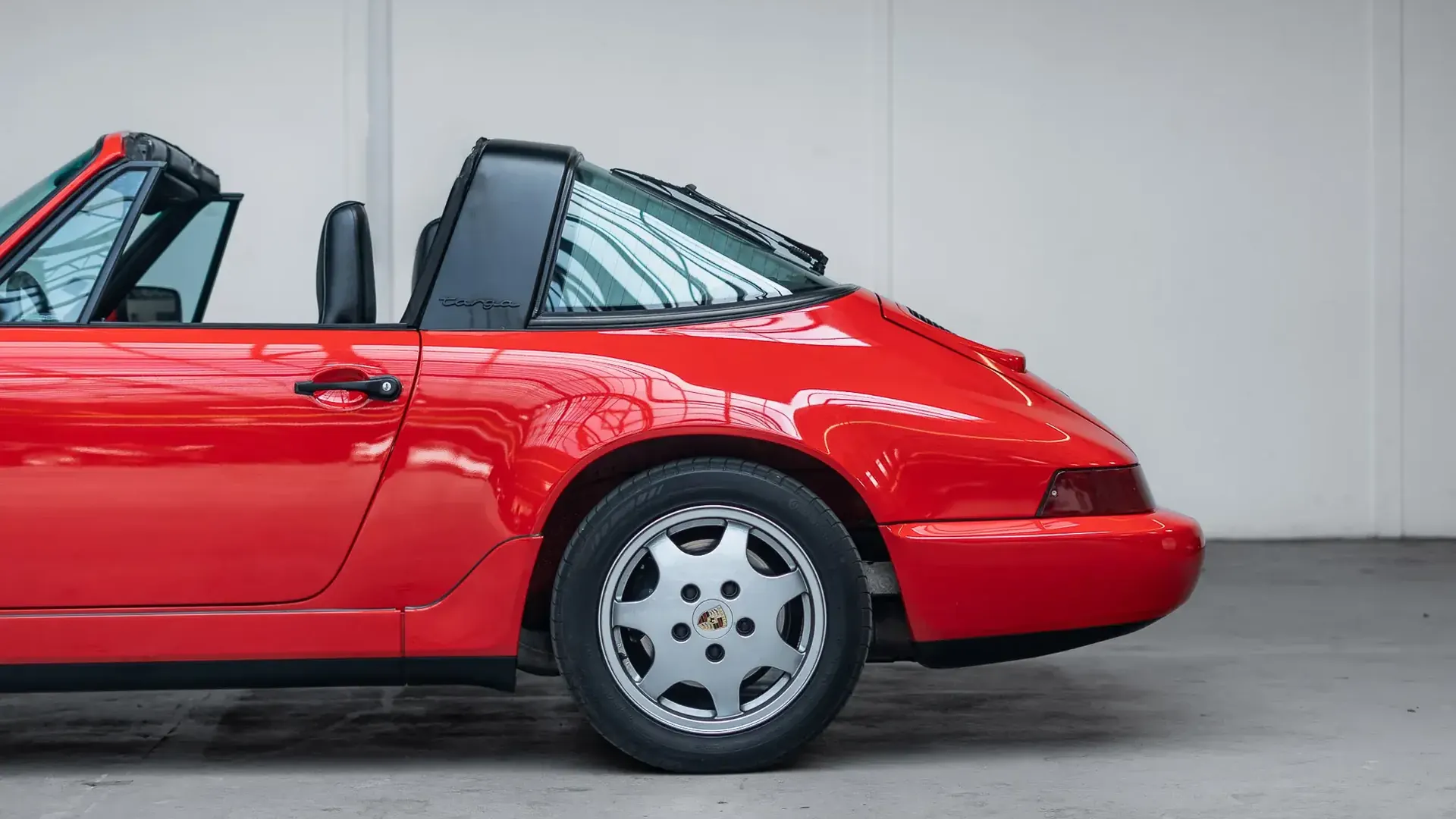 Porsche 911 — photo 9