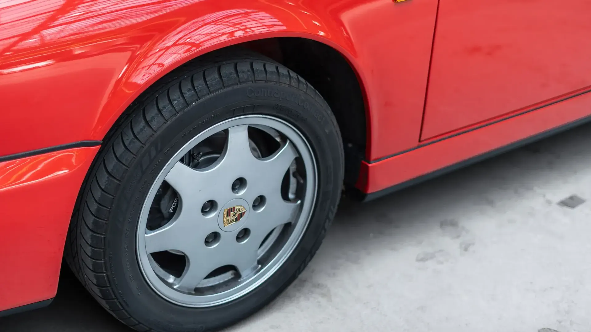 Porsche 911 — photo 37