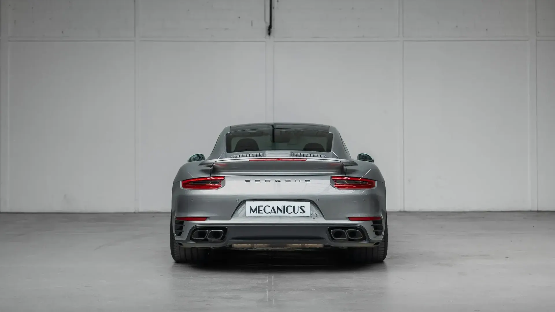 Porsche 911 — photo 4
