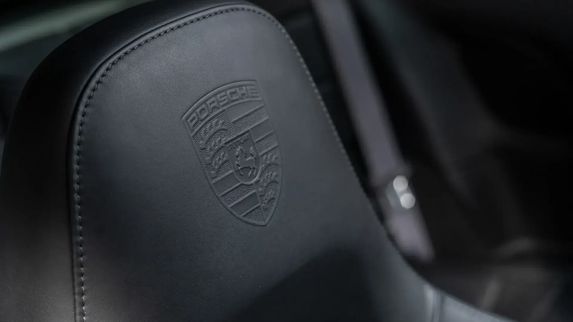 Porsche 911 — photo 17