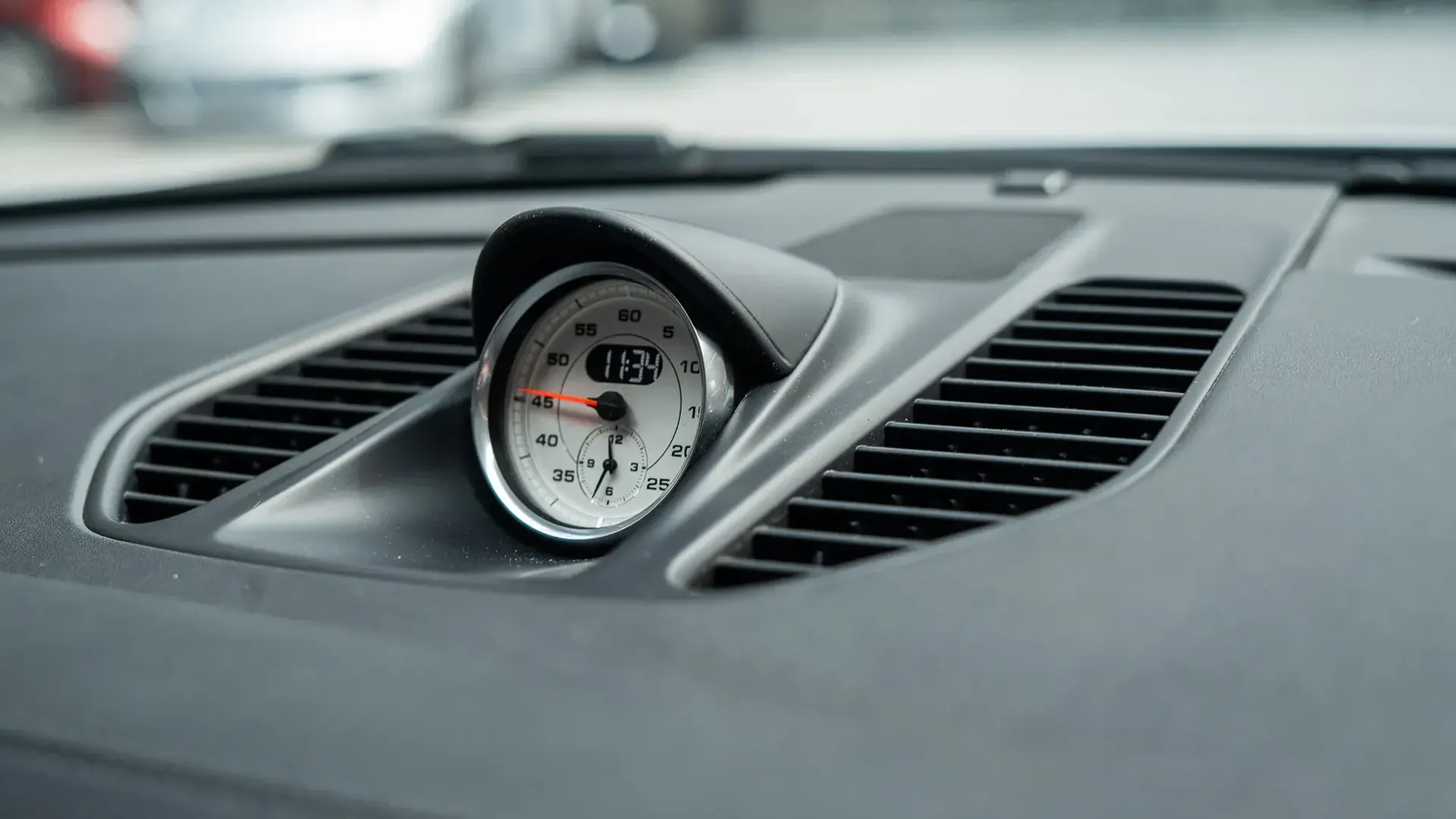 Porsche 911 — photo 16