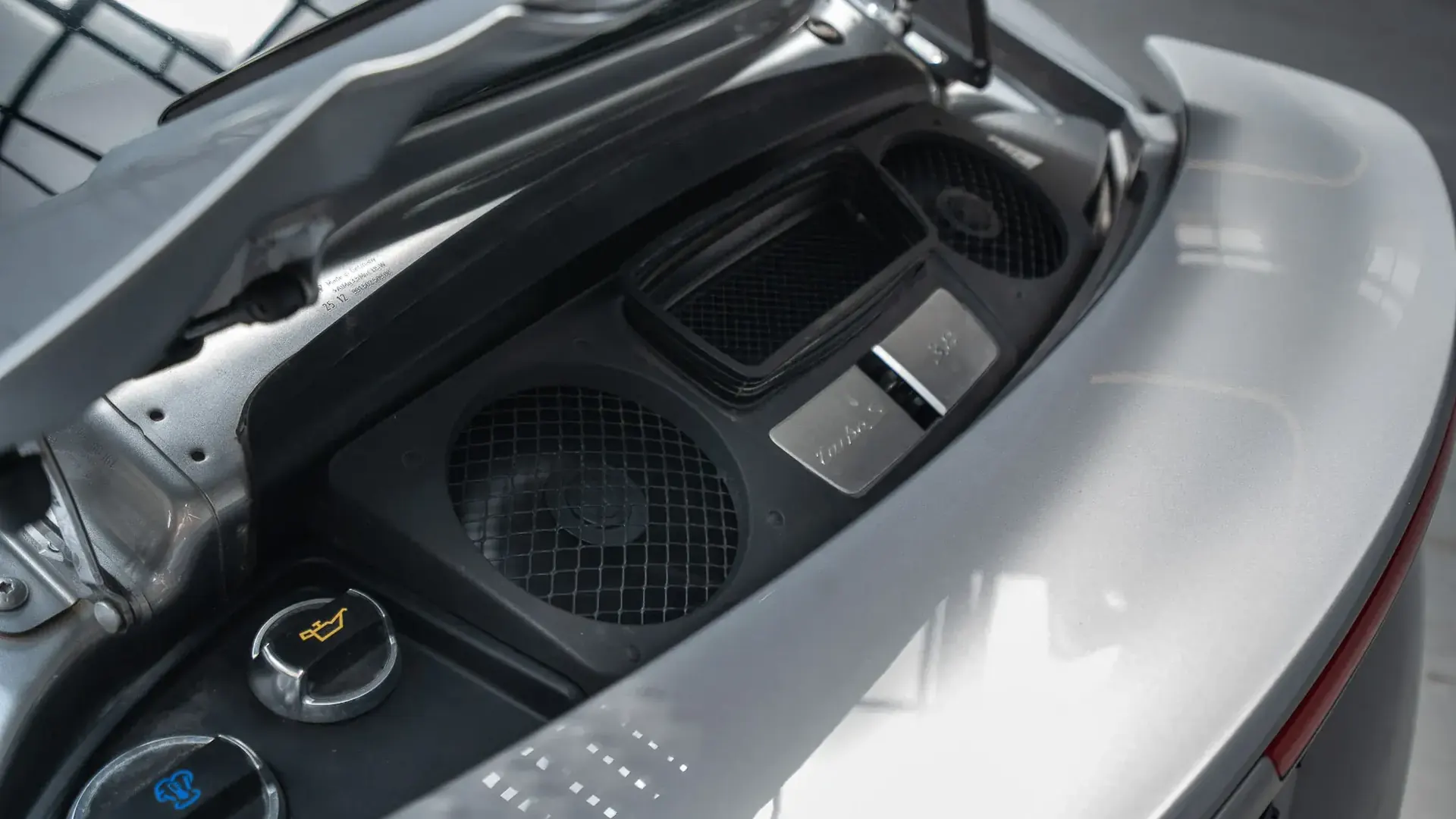 Porsche 911 — photo 46