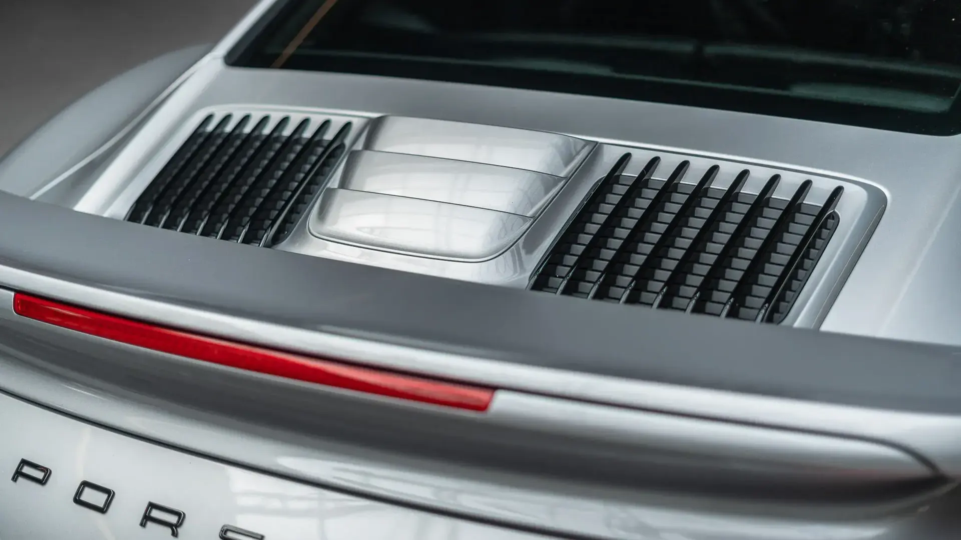 Porsche 911 — photo 41