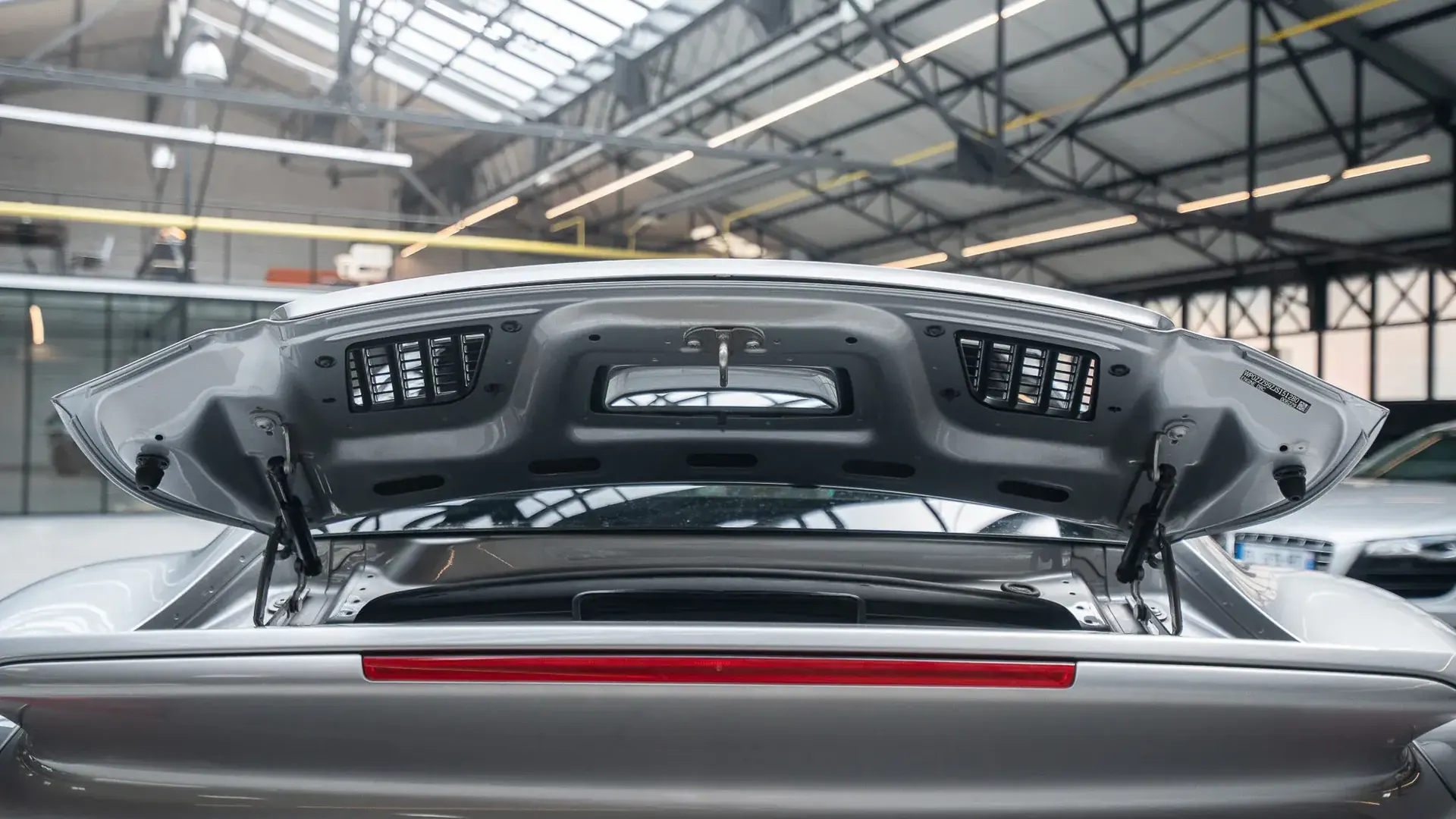 Porsche 911 — photo 44