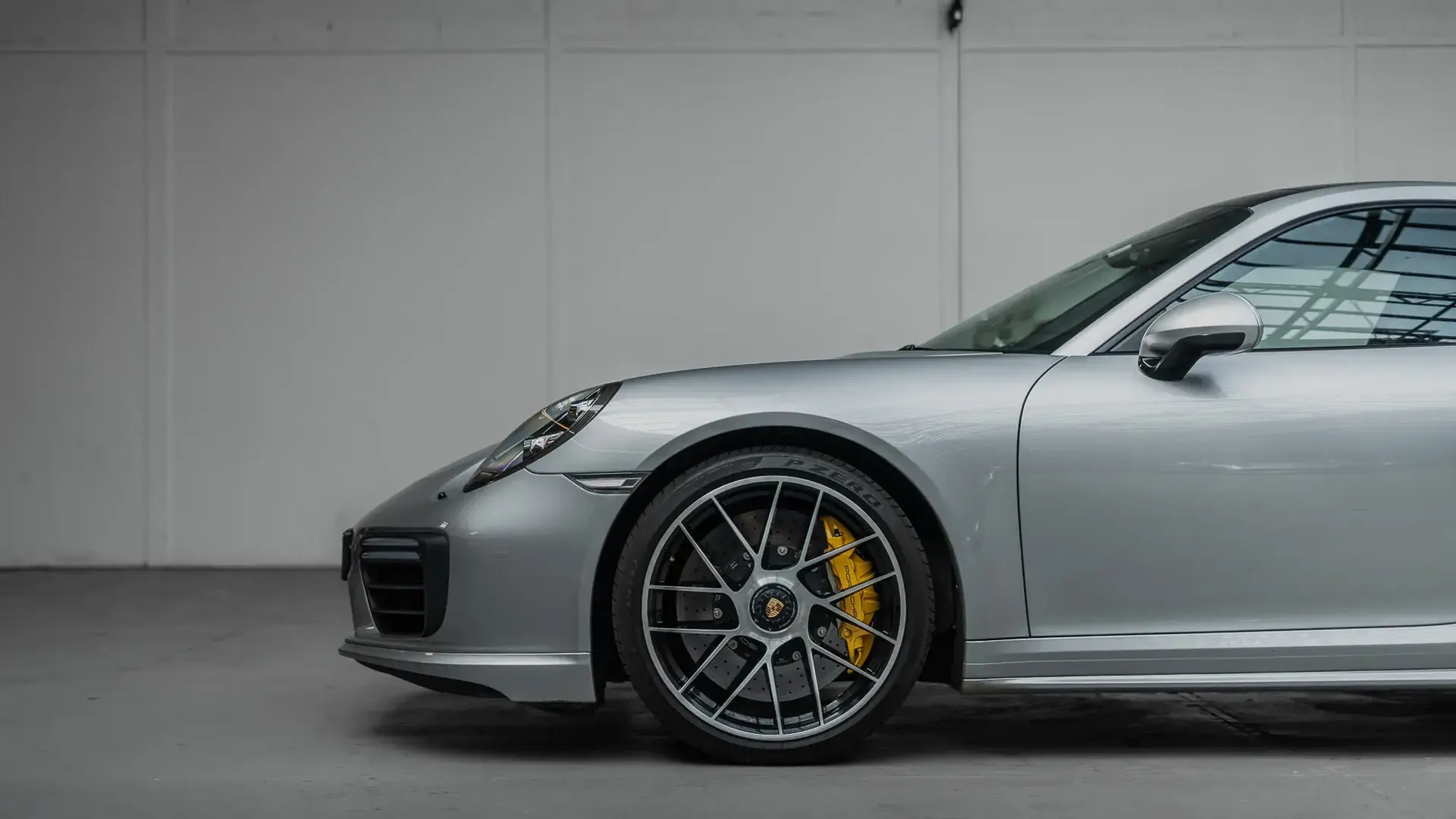 Porsche 911 — photo 6