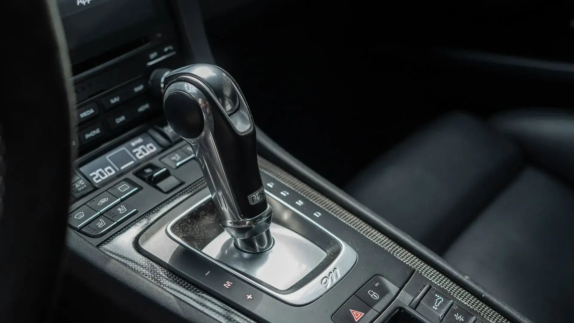 Porsche 911 — photo 12