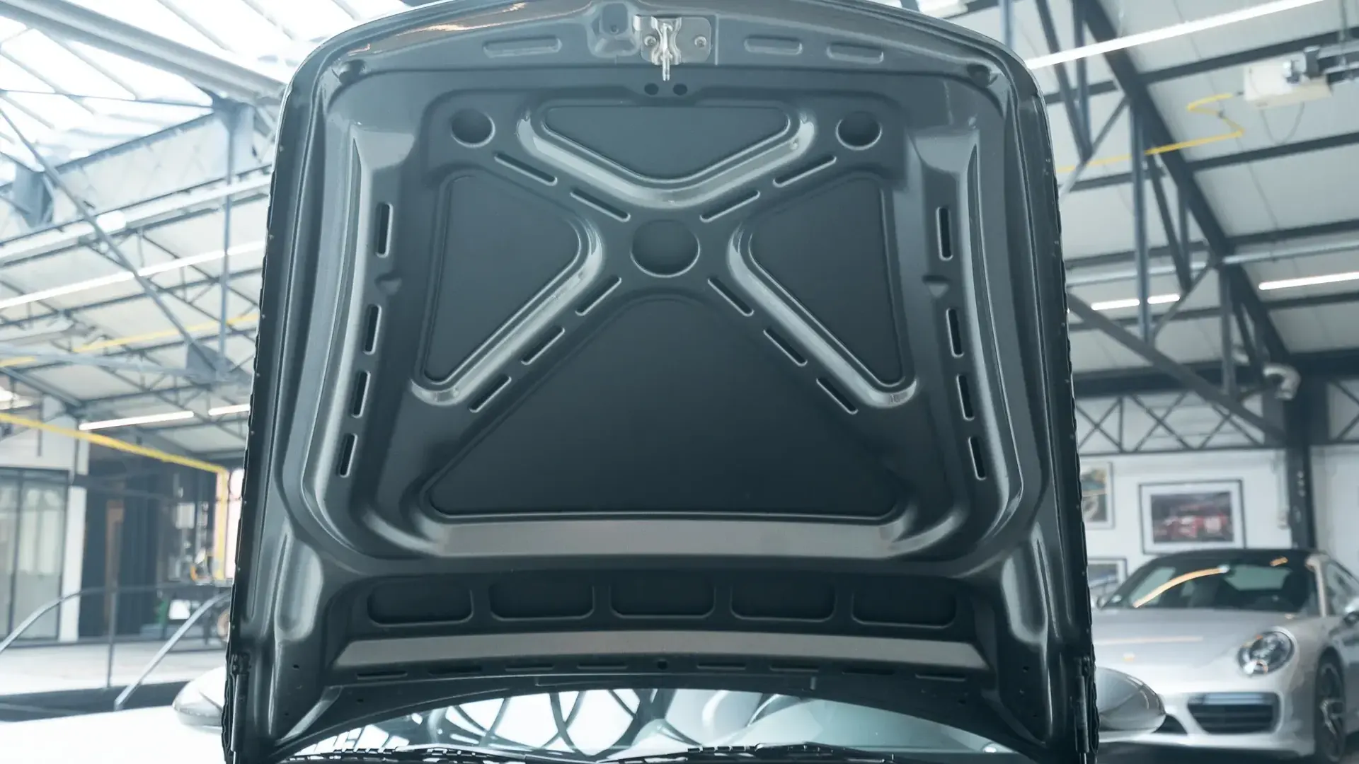 Porsche 911 — photo 42