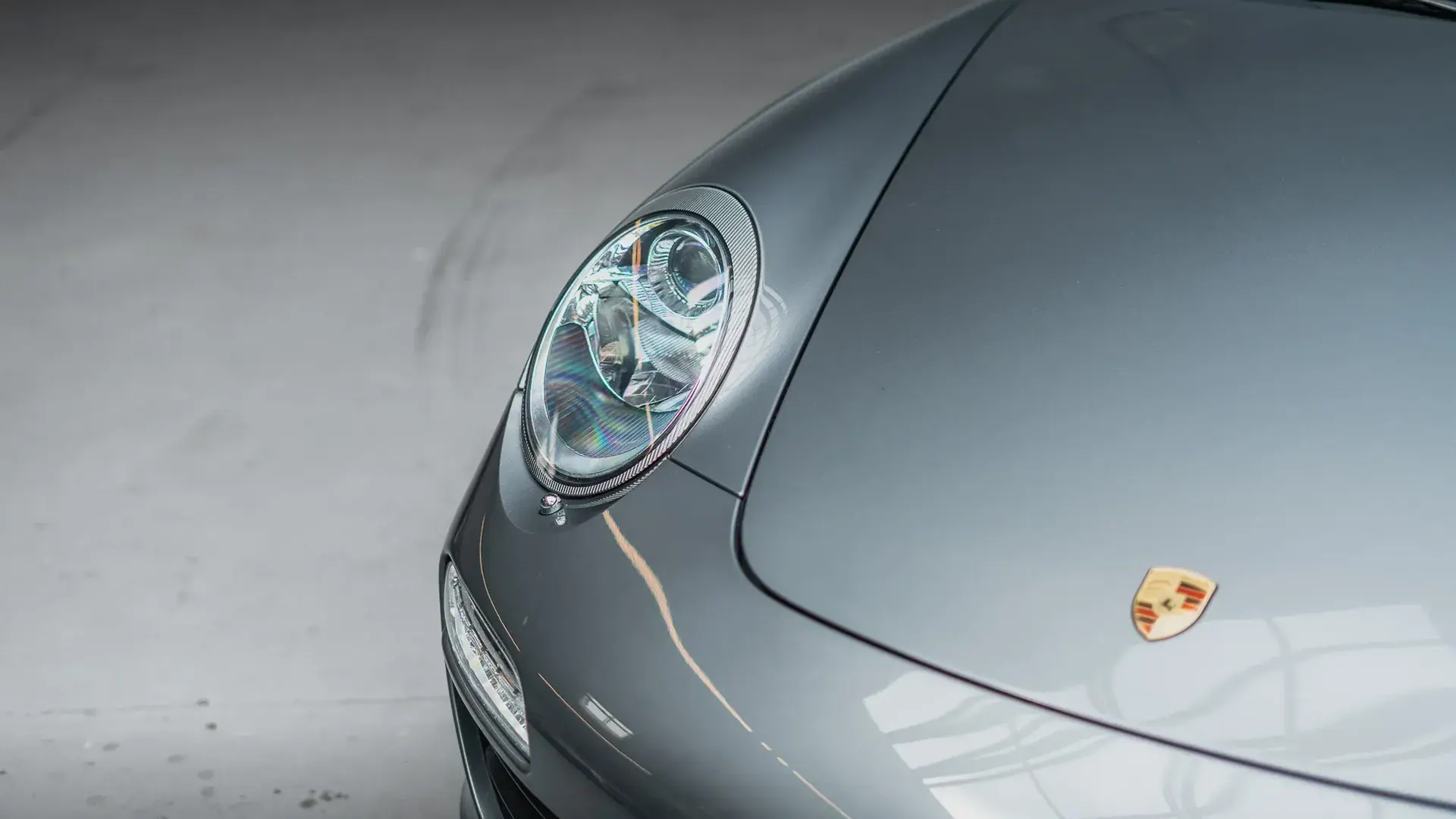 Porsche 911 — photo 37